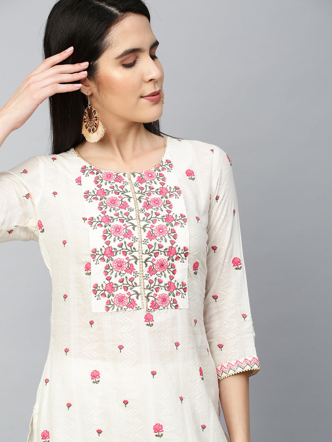 Floral Embroidered Kurta with Pant - Off White