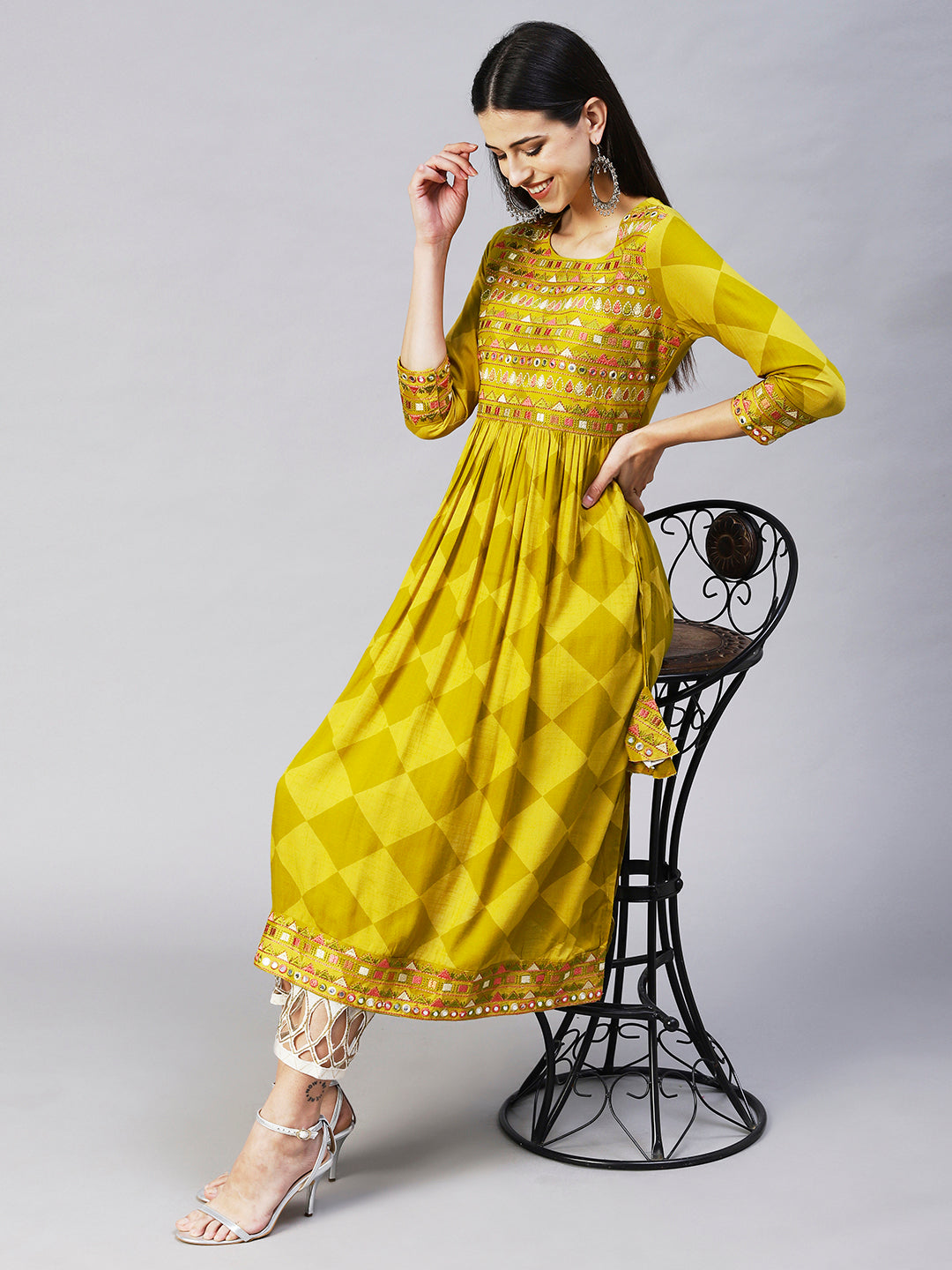 Checks Printed & Embroidered A-Line Kurta - Pear Green