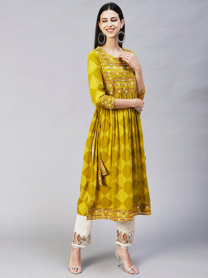 Checks Printed & Embroidered A-Line Kurta - Pear Green