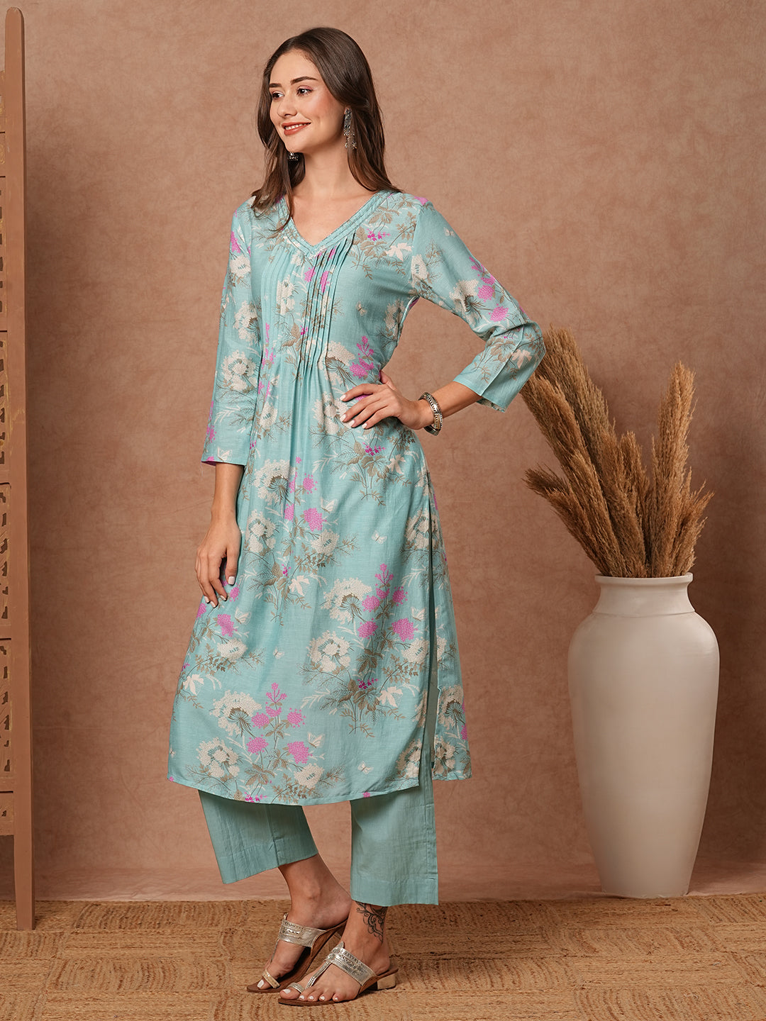 Floral Printed & Embroidered Straight Fit Kuta with Pant - Blue