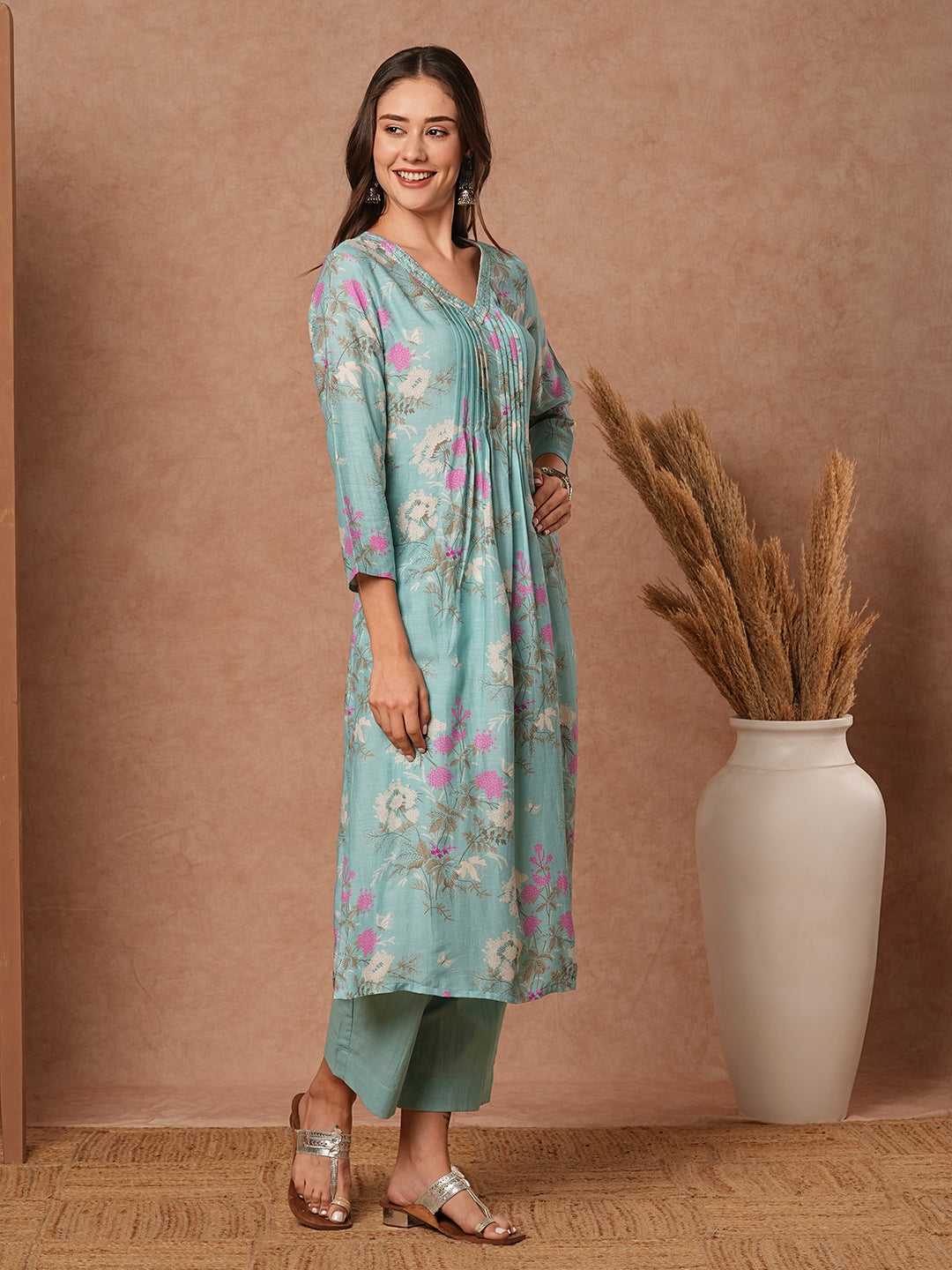 Floral Printed & Embroidered Straight Fit Kuta with Pant - Blue