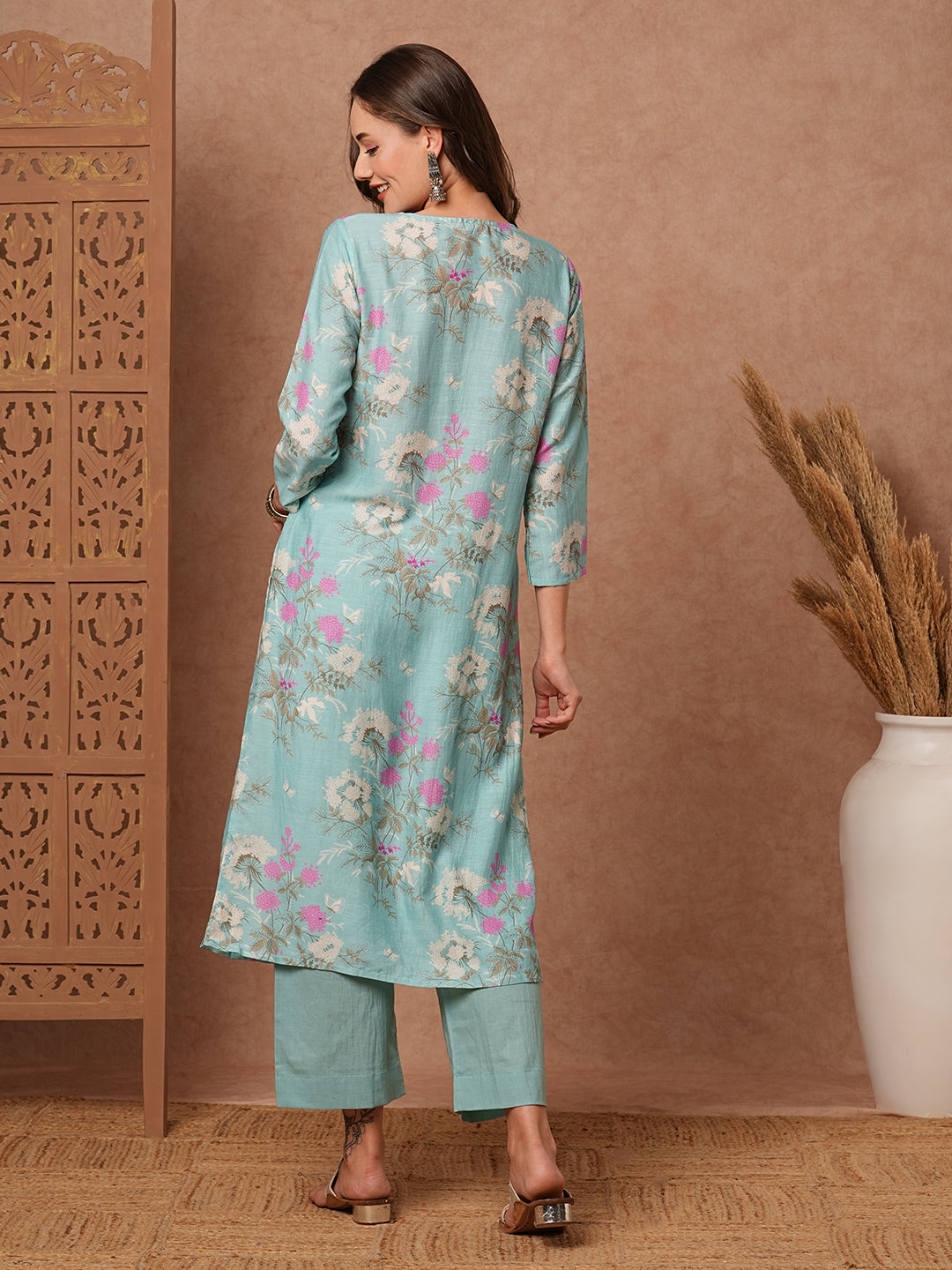 Floral Printed & Embroidered Straight Fit Kuta with Pant - Blue