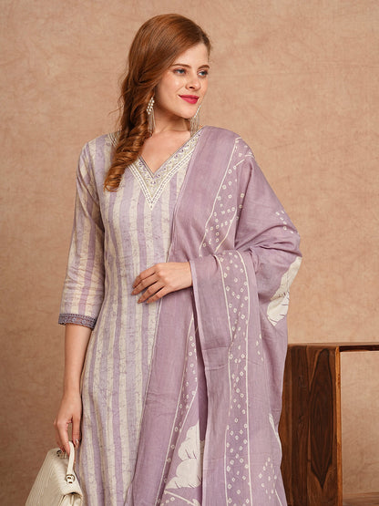 Ethnic Stripes Printed Straight Fit Kurta with Pant and Pure Cotton Printed Dupatta - Lavender