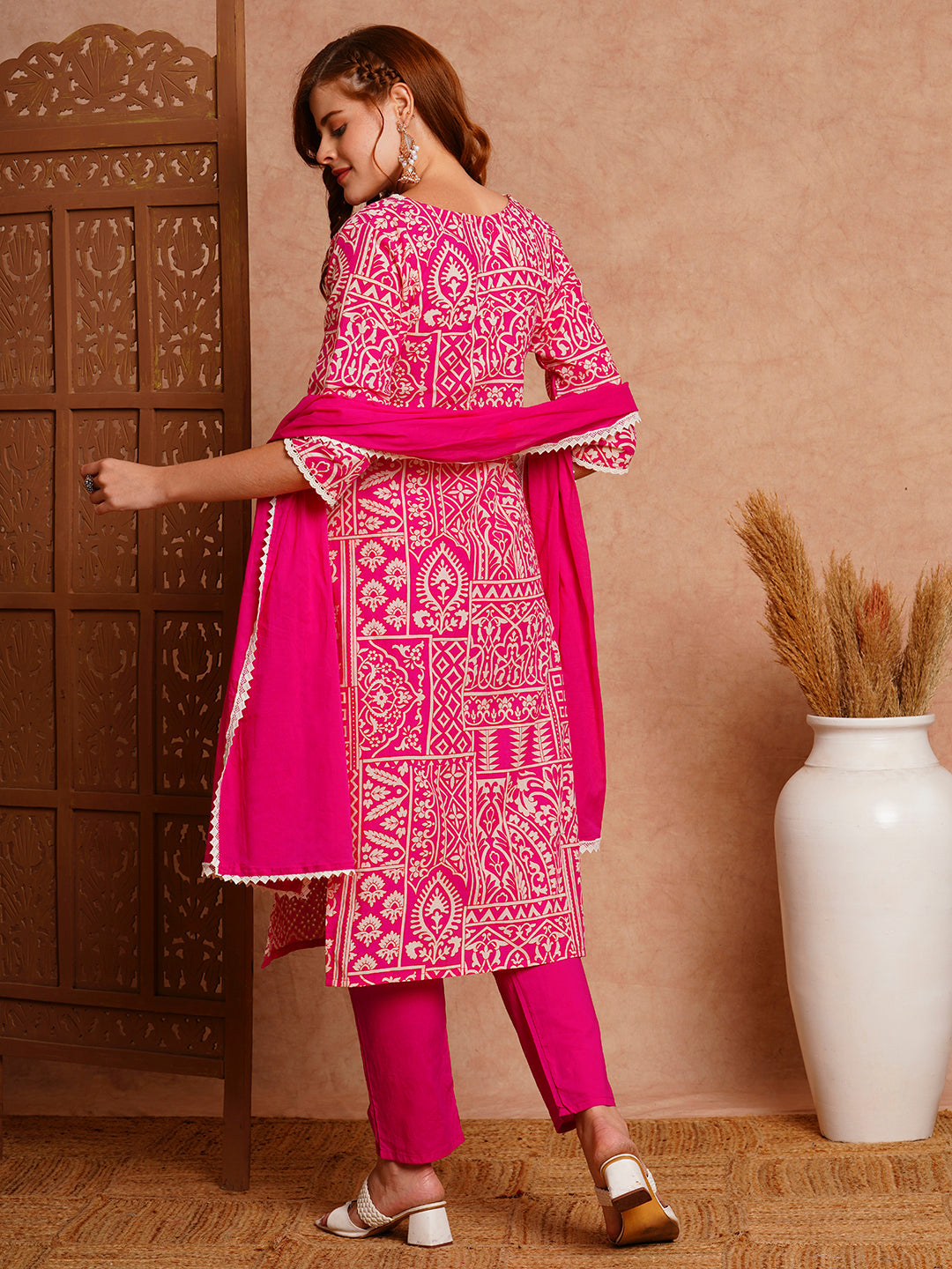 Ethnic Floral Printed Straight Kurta with Pant & Pure Cotton Dupatta - Pink