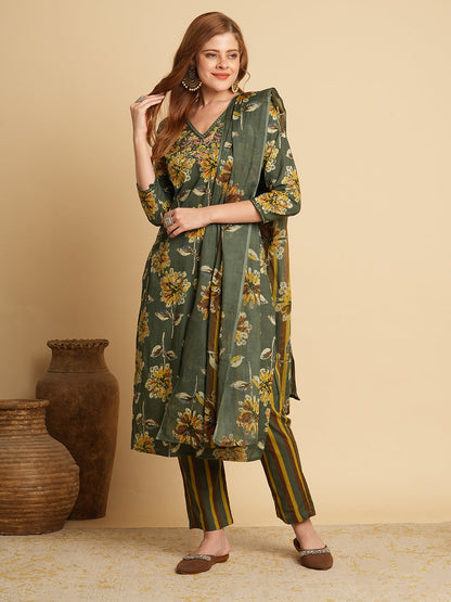 Floral Printed & Embroidered Straight Fit Kurta with Pant and Dupatta - Green