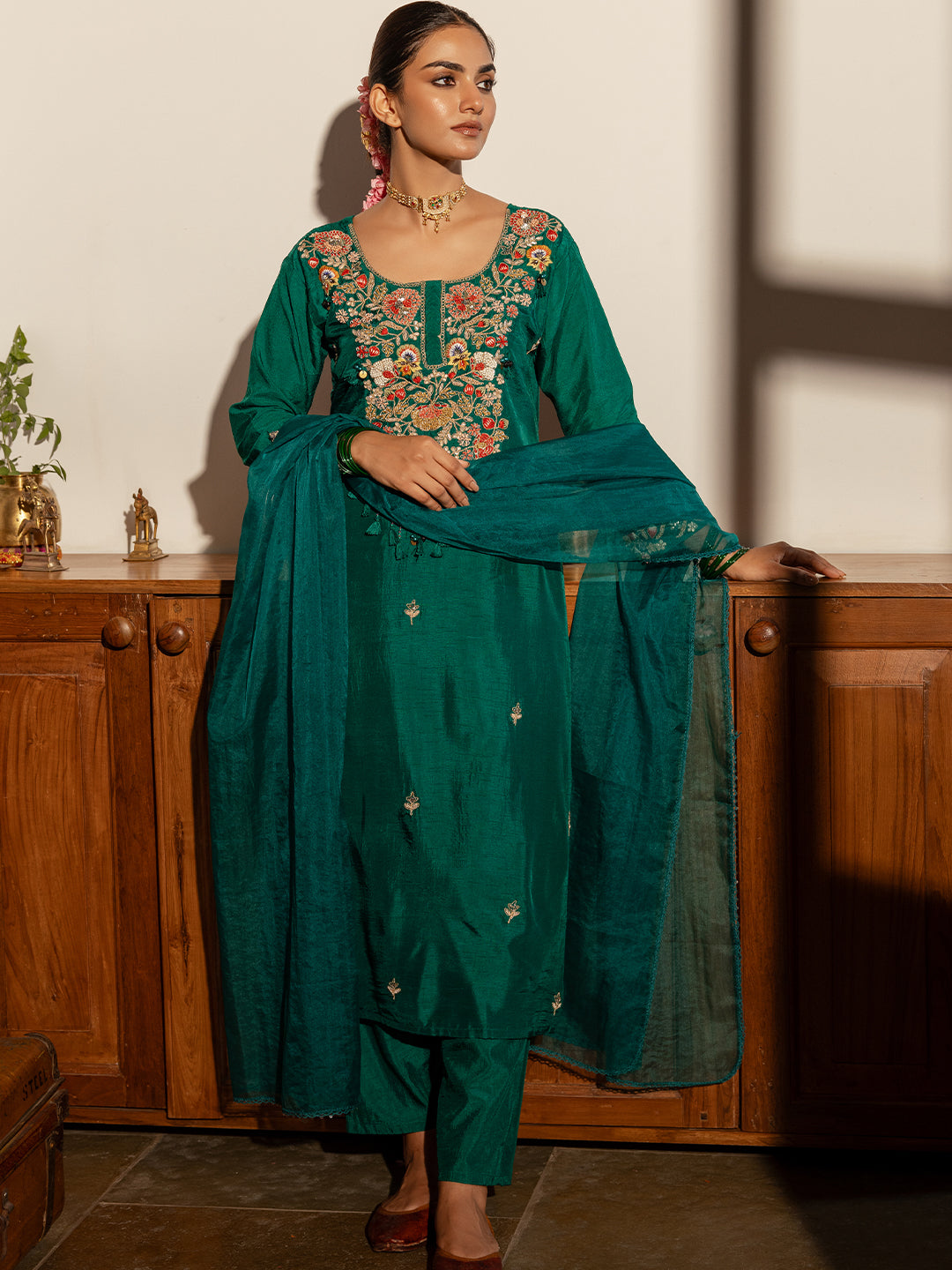 Floral Hand Embroidered Straight Fit Kurta with Pant and Dupatta - Green