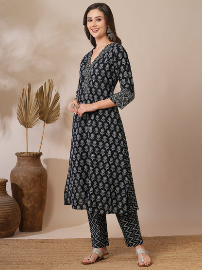 Ethnic Floral & Chevron Printed A-Line Kurta with Pant - Black