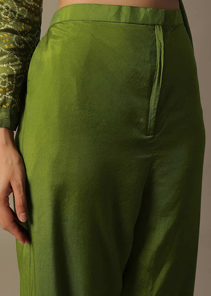 Green Bandhani Print Pant Set With Resham Work