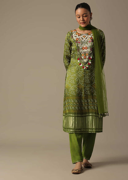 Green Bandhani Print Pant Set With Resham Work