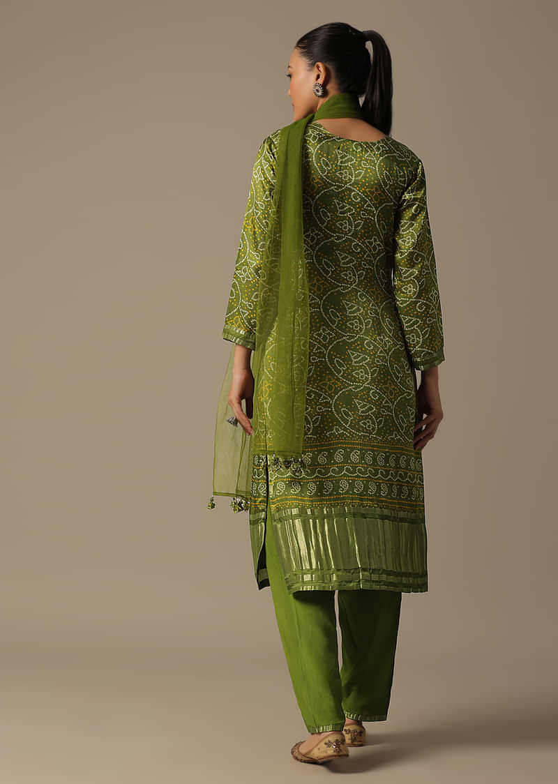 Green Bandhani Print Pant Set With Resham Work