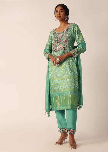 Green Banarasi Pant Set With Sequin Embellishments And Bandhani Print